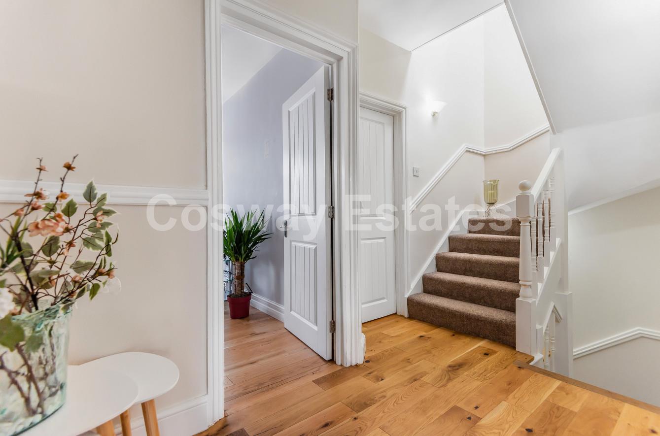 13 Hale Grove Gardens, Mill Hill